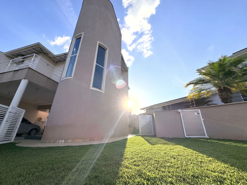 Área externa — casa à venda no Nova Suíça, Valinhos/SP (foto 1)