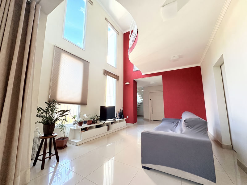 Sala de estar — casa à venda no Nova Suíça, Valinhos/SP (foto 4)