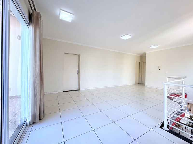 Sala superior — casa à venda no Nova Suíça, Valinhos/SP (foto 1)