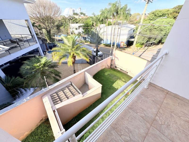 Varanda lateral — casa à venda no Nova Suíça, Valinhos/SP (foto 1)